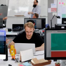 startup-business-people-working-in-office-PSCFEZP.jpg